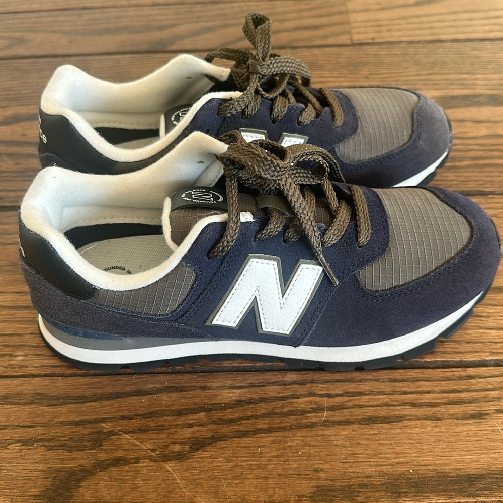 Never Worn New Balance 574 Kids Sneakers. Like new.